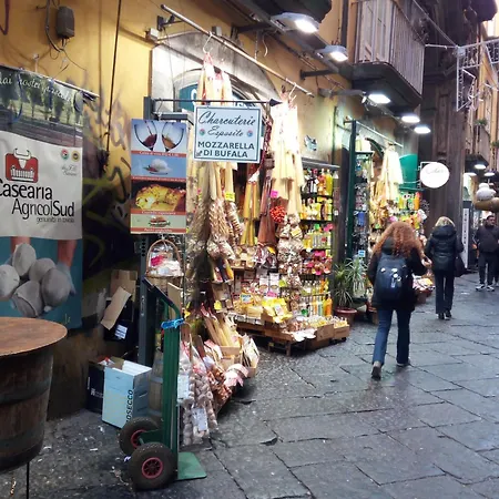 Manuela Centro Storico * Naples